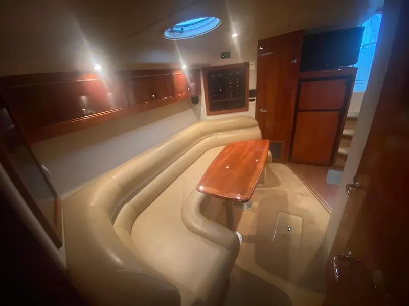 Slide: The Image of Riviera 47 EXCALIBUR 2004 - 3