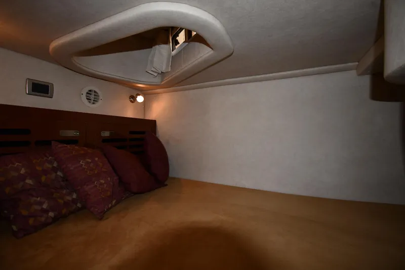 Slide: The Image of Sea Ray Sundancer 310 2011 - 57