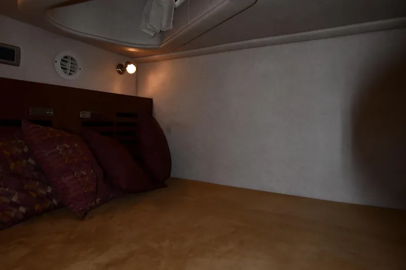 Slide: The Image of Sea Ray Sundancer 310 2011 - 58