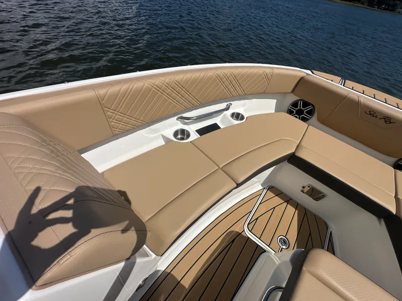 Slide: The Image of Sea Ray SDX 250 Outboard 2026 - 13