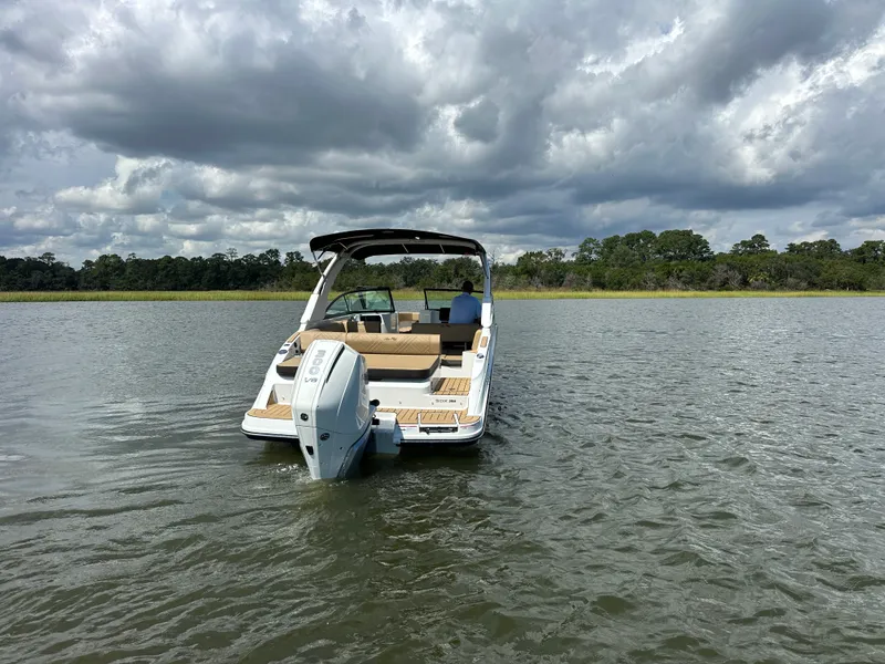 Slide: The Image of Sea Ray SDX 250 Outboard 2026 - 7