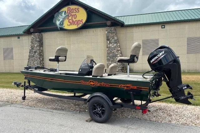 The Image of 2026 Tracker Bass Tracker Classic Limited boat at Bass Pro Shops. - 0