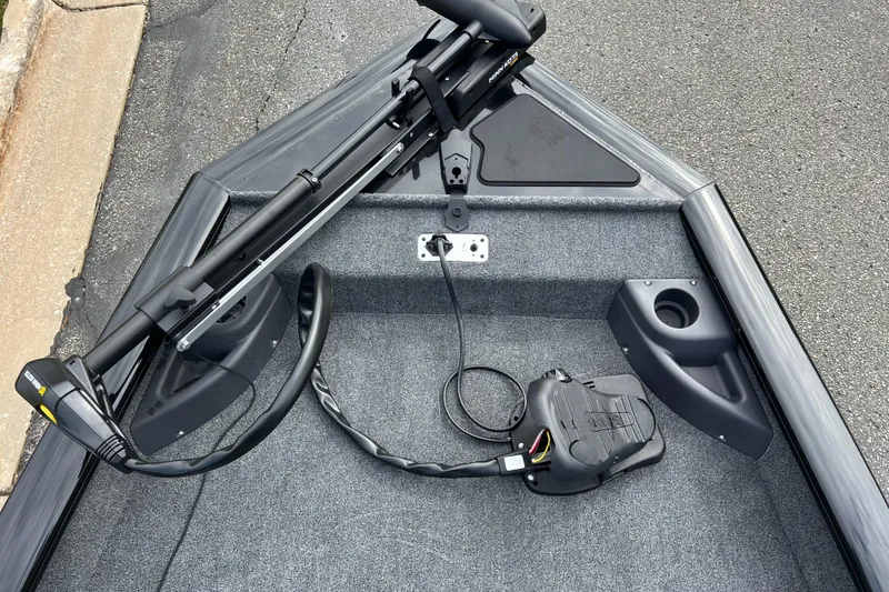 Slide: The Image of Bow view of 2026 Tracker Pro Team 175 Crappie Edition with trolling motor. - 4