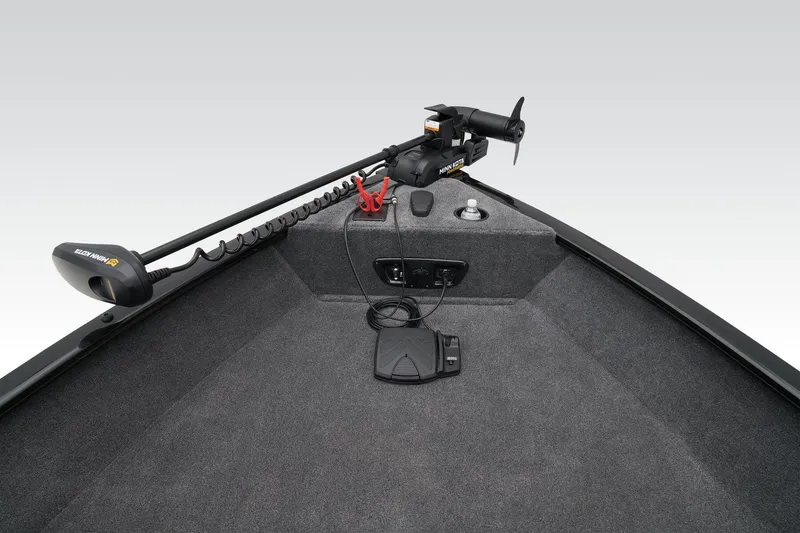 Slide: The Image of Tracker Pro Guide V-175 WT 2026 - 31