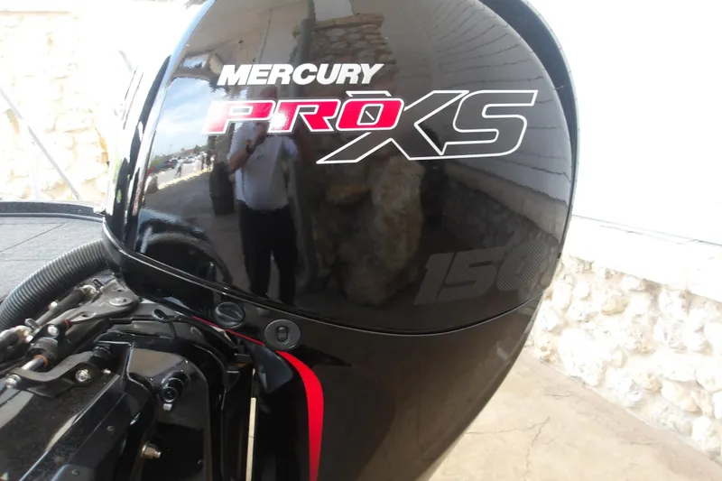 Slide: The Image of Mercury Pro XS outboard motor on a 2026 Nitro Z18 Pro boat. - 8
