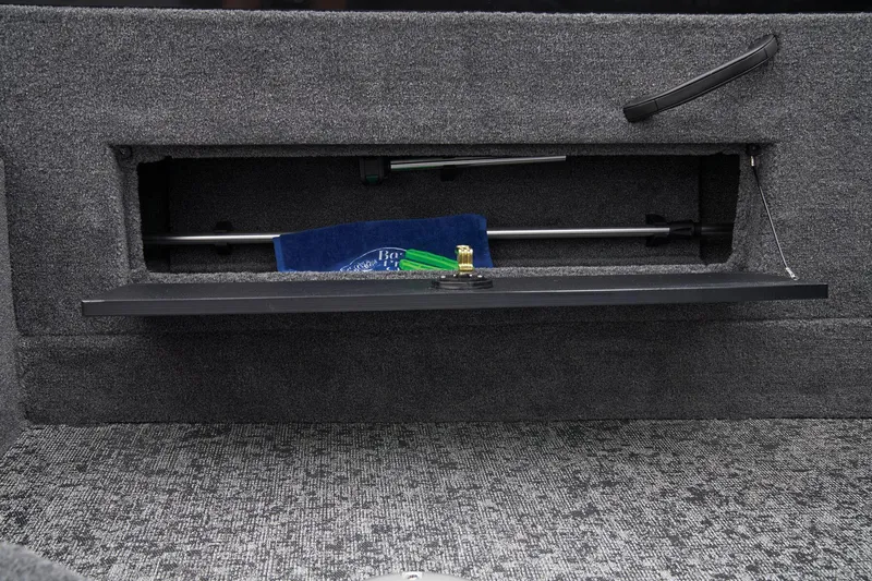 Slide: The Image of Tracker Targa V-18 WT 2026 - 52