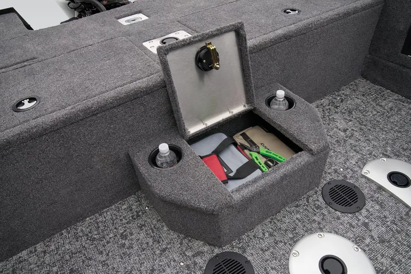 Slide: The Image of Tracker Targa V-18 WT 2026 - 57