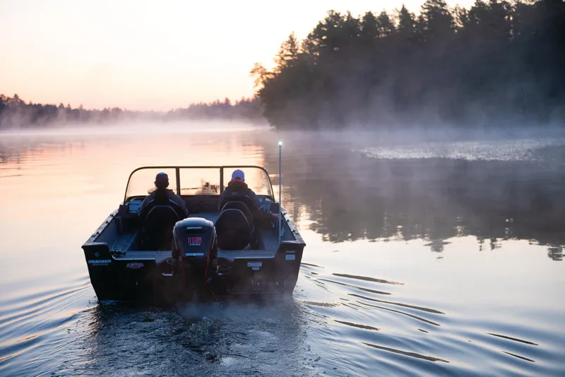 Slide: The Image of Tracker Pro Guide V-175 WT 2026 - 87