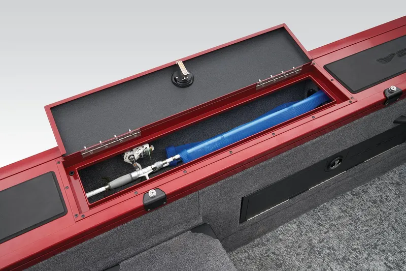 Slide: The Image of Tracker Targa V-18 Combo 2026 - 42