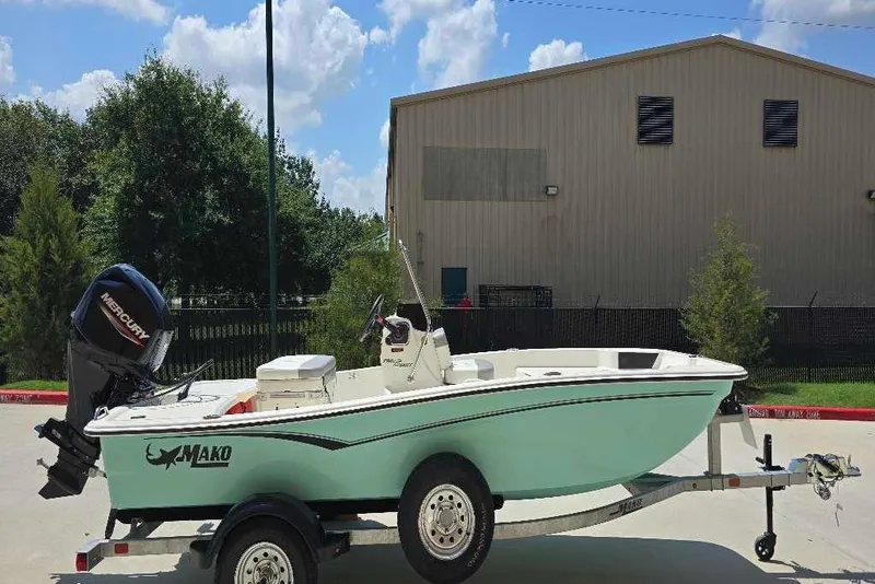 Slide: The Image of Mako Pro Skiff 15 CC 2026 - 56