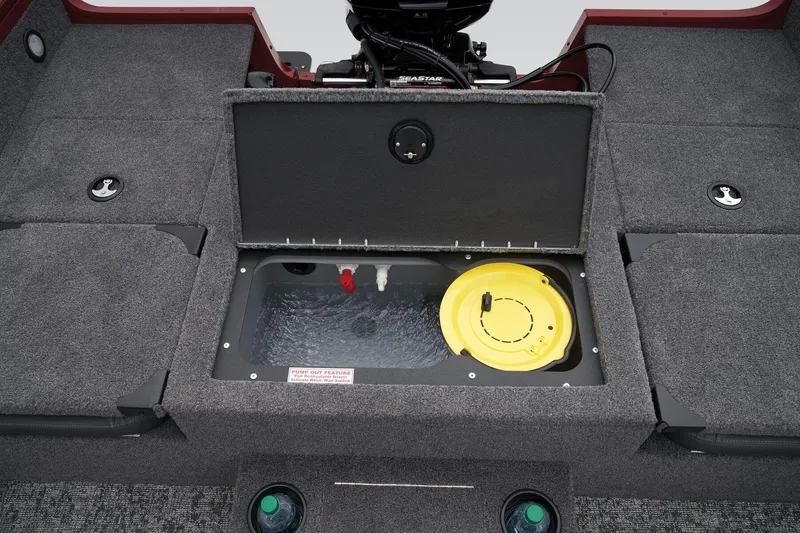 Slide: The Image of Tracker Targa V-18 Combo 2026 - 49