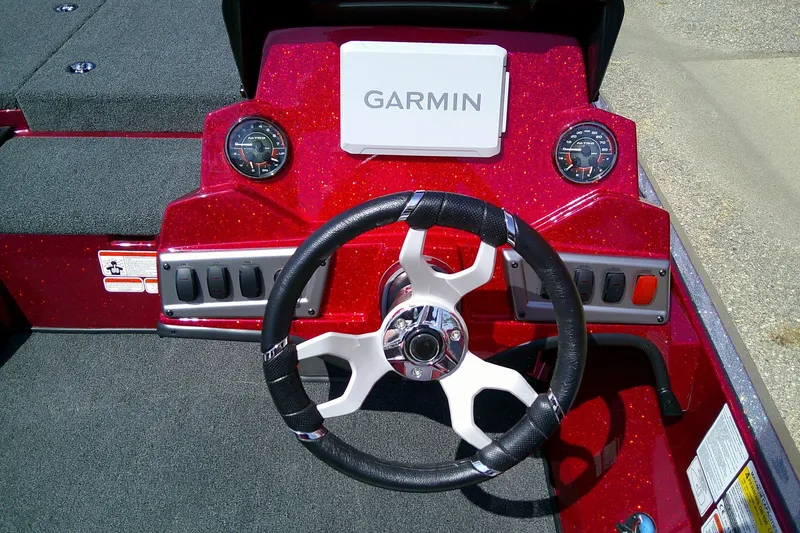 Slide: The Image of Steering console of 2026 Nitro Z18 Pro boat with Garmin display and gauges. - 7