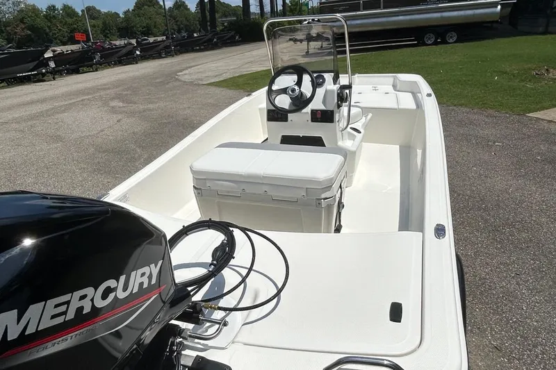 Slide: The Image of Mako Pro Skiff 15 CC 2026 - 59