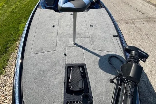 Slide: The Image of 2026 Nitro Z20 XL Pro boat deck with trolling motor and seat. - 2