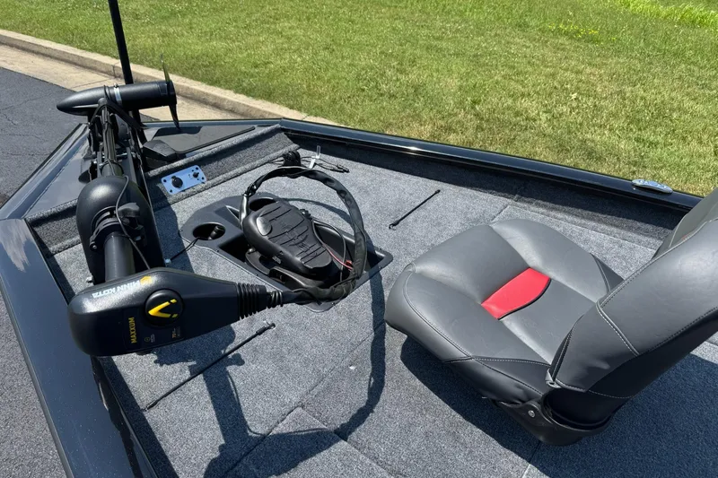 Slide: The Image of 2026 Tracker Pro Team 190 boat deck with trolling motor and seating. - 6