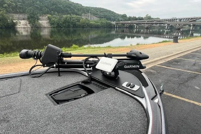 Slide: The Image of Nitro Z18 Pro 2026 - 100