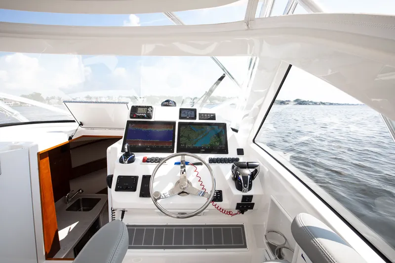 Slide: The Image of Albemarle 30 Express 2022 - 14