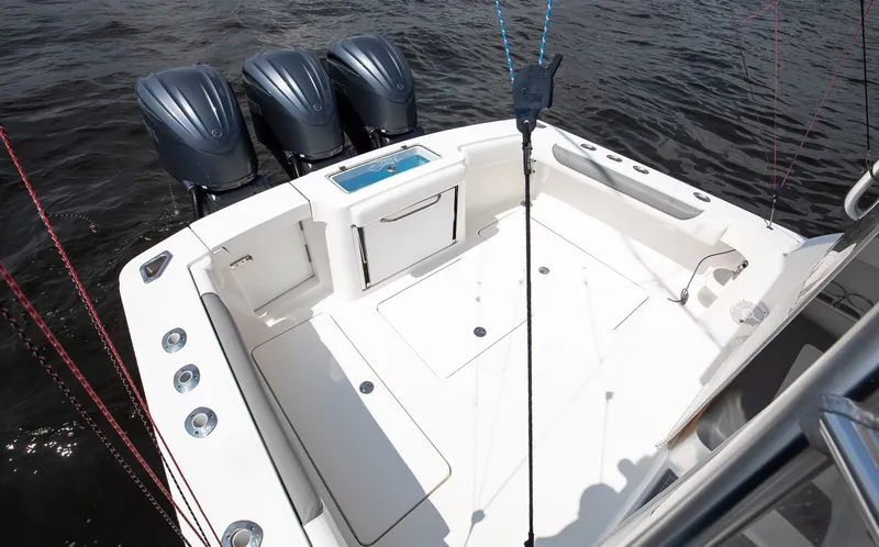 Slide: The Image of Albemarle 30 Express 2022 - 17