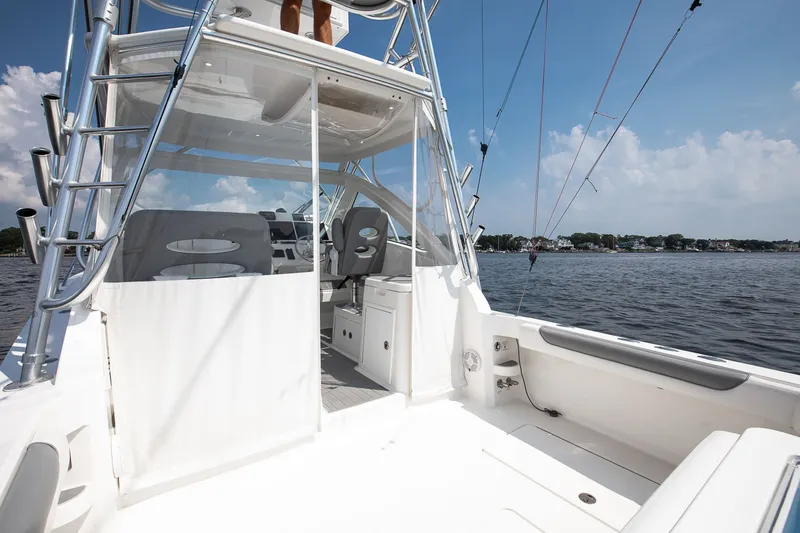 Slide: The Image of Albemarle 30 Express 2022 - 19