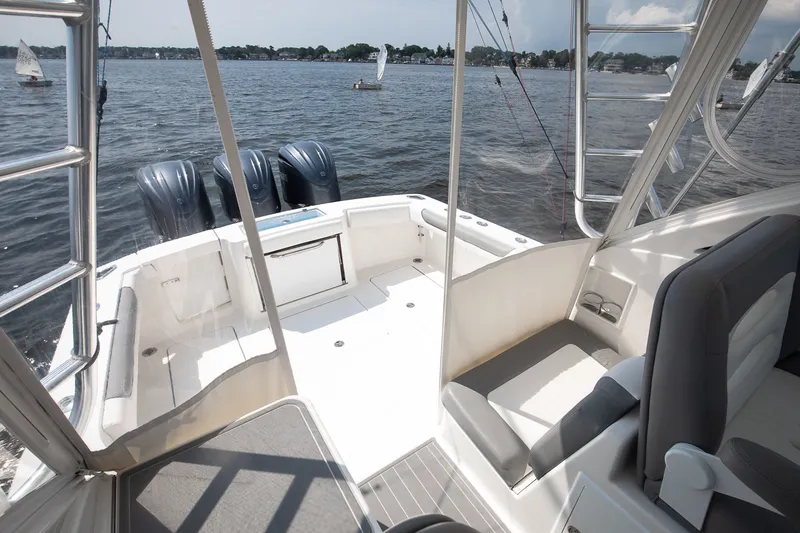 Slide: The Image of Albemarle 30 Express 2022 - 20