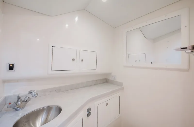 Slide: The Image of Albemarle 30 Express 2022 - 26