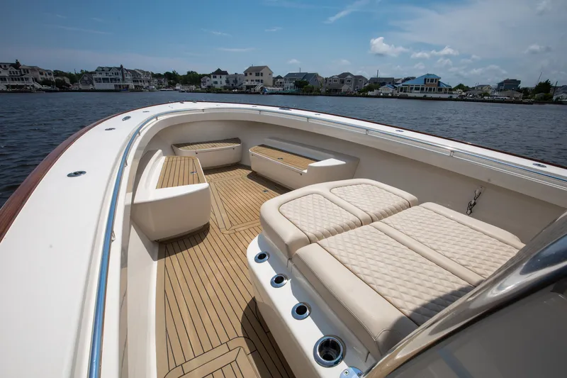 Slide: The Image of Valhalla Boatworks V-41 2020 - 12