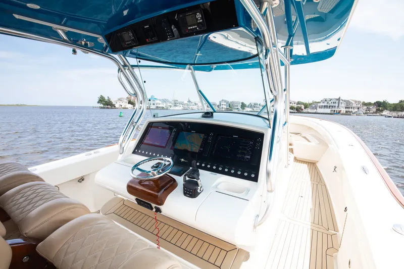 Slide: The Image of Valhalla Boatworks V-41 2020 - 15