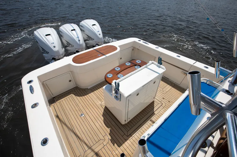 Slide: The Image of Valhalla Boatworks V-41 2020 - 17