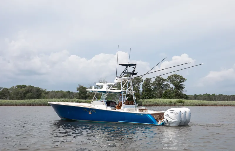 Slide: The Image of Valhalla Boatworks V-41 2020 - 2