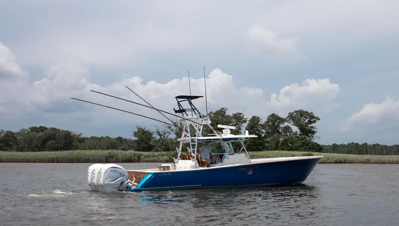 Slide: The Image of Valhalla Boatworks V-41 2020 - 5