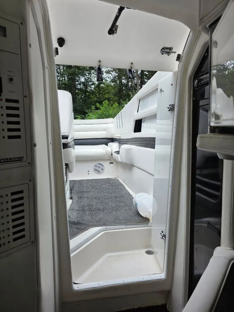 Slide: The Image of Fountain 38 Express Cruiser 1998 - 4