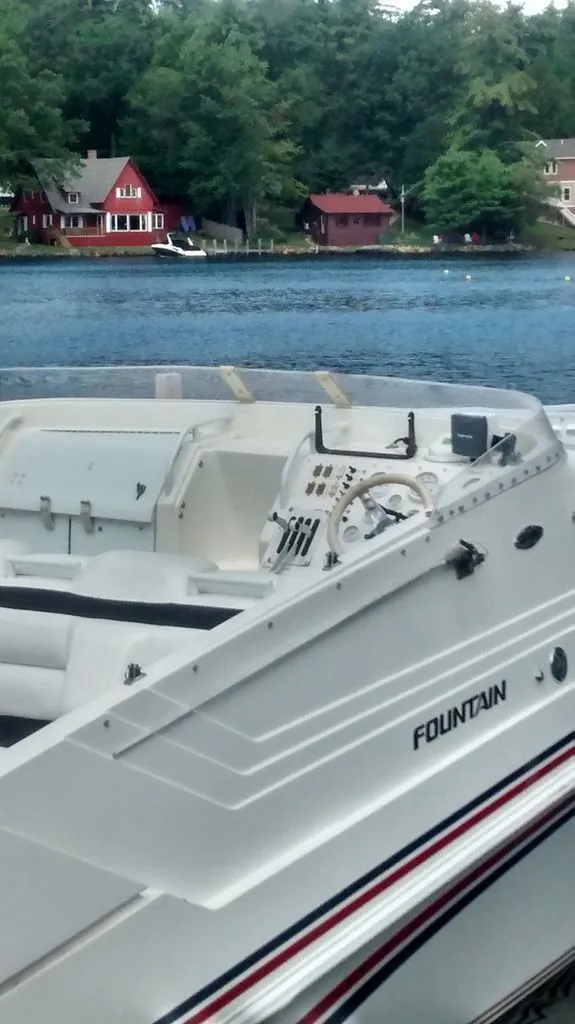 Slide: The Image of Fountain 38 Express Cruiser 1998 - 6