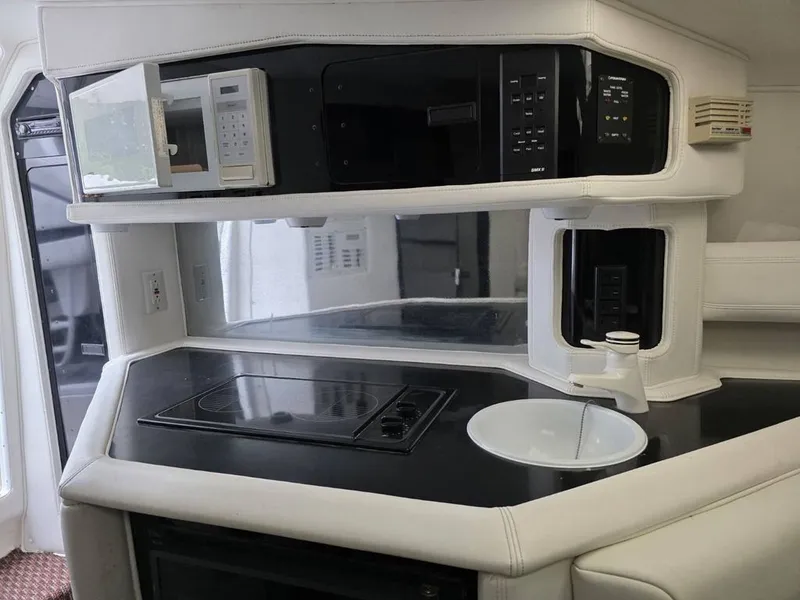 Slide: The Image of Fountain 38 Express Cruiser 1998 - 7