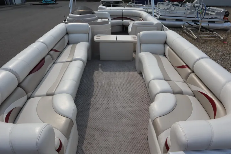 Slide: The Image of 2005 Crest 25 Caribbean pontoon boat with spacious seating and modern design. - 9