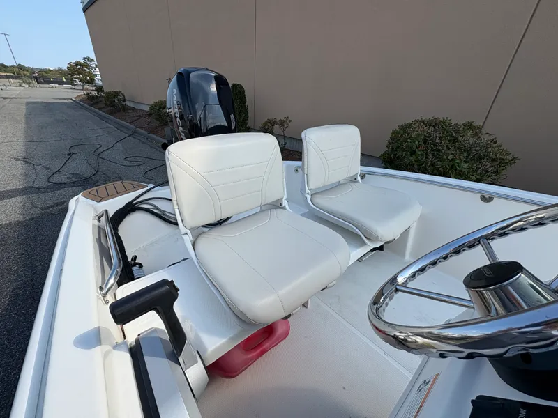 Slide: The Image of Boston Whaler 130 SUPER SPORT 2023 - 3