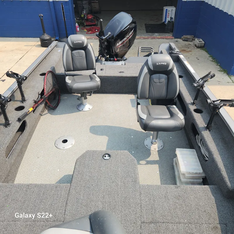 Slide: The Image of Lund 1675 Pro Guide 2020 - 11