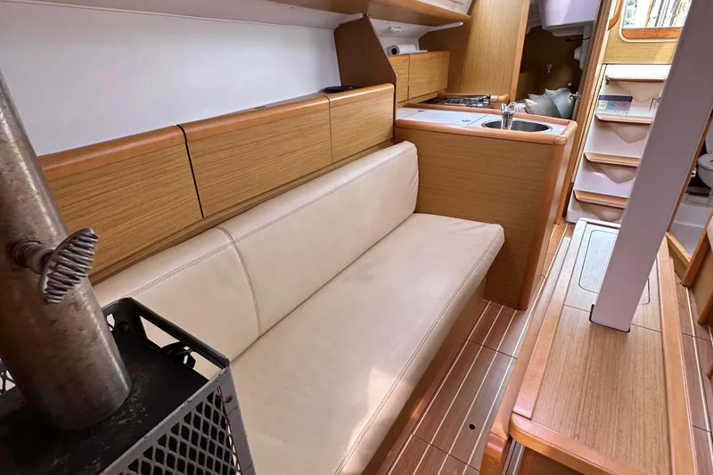 Slide: The Image of Jeanneau Sun Odyssey 33i 2011 - 57