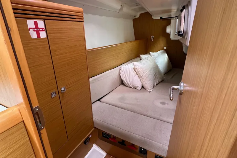 Slide: The Image of Jeanneau Sun Odyssey 33i 2011 - 61