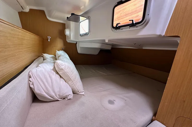 Slide: The Image of Jeanneau Sun Odyssey 33i 2011 - 63