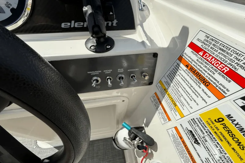 Slide: The Image of Bayliner Element 180 XL 2020 - 14