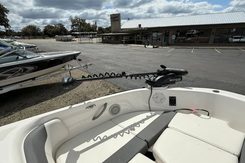 Slide: The Image of Bayliner Element 180 XL 2020 - 23