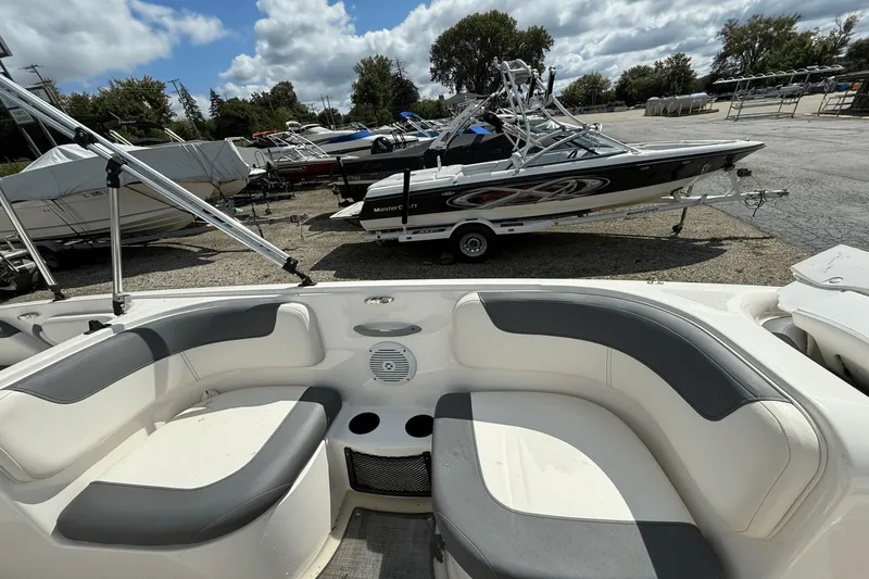 Slide: The Image of Bayliner Element 180 XL 2020 - 9