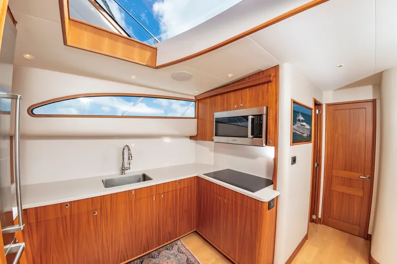 Slide: The Image of Jarrett Bay 67 Custom 2019 - 29