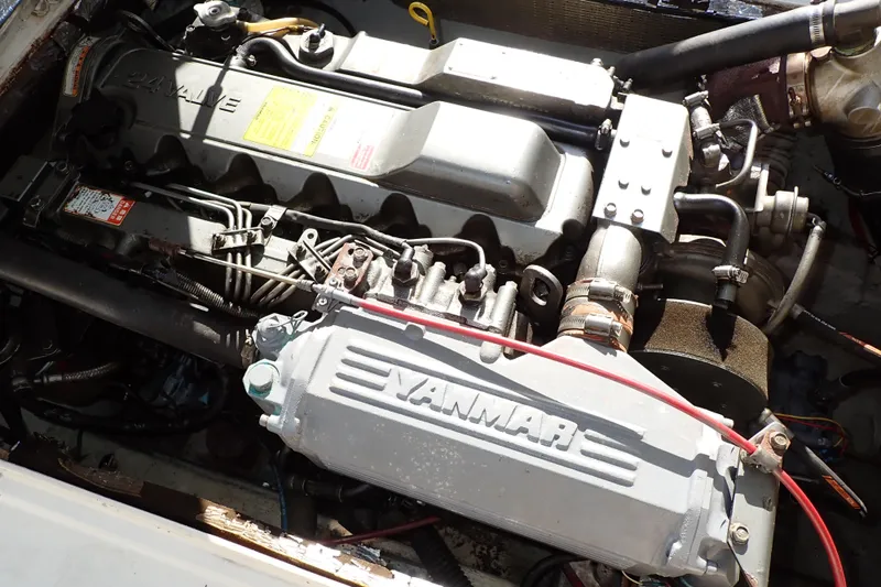 Slide: The Image of Albin 28 Tournament Express 2000 - 107