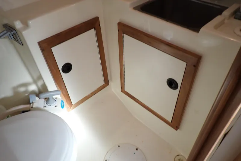 Slide: The Image of Albin 28 Tournament Express 2000 - 113