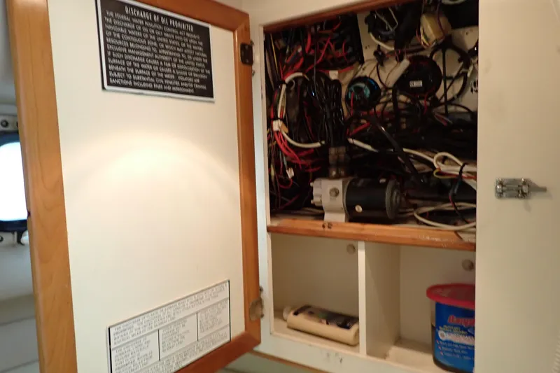 Slide: The Image of Albin 28 Tournament Express 2000 - 117