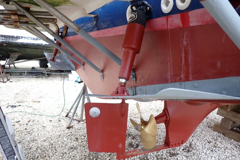 Slide: The Image of Albin 28 Tournament Express 2000 - 132