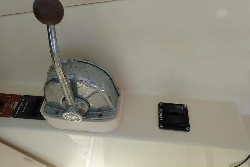 Slide: The Image of Throttle control and Lenco switch on 2000 Albin 28 Tournament Express boat. - 32