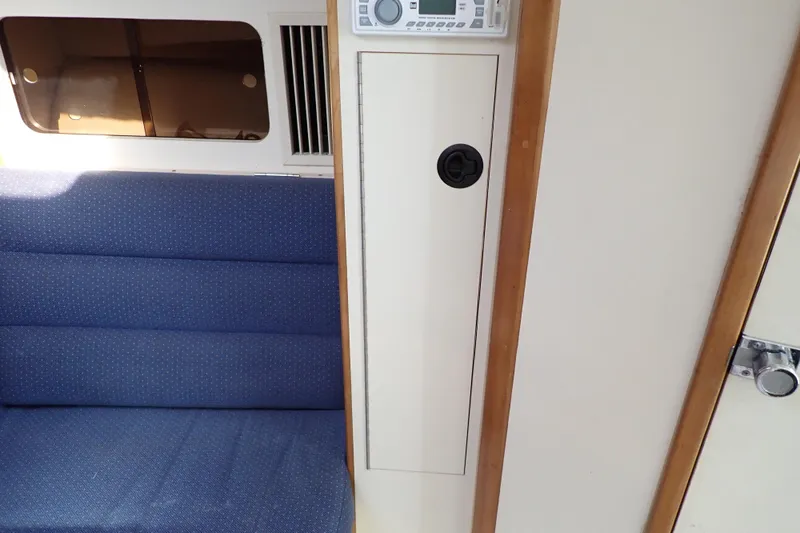 Slide: The Image of Albin 28 Tournament Express 2000 - 61