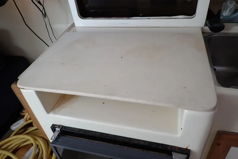 Slide: The Image of Albin 28 Tournament Express 2000 - 64